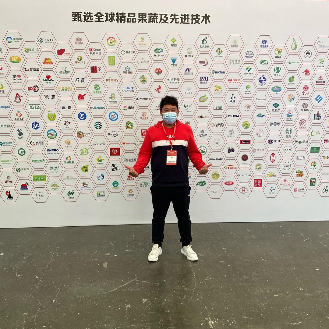 奥特曼打小怪兽👾