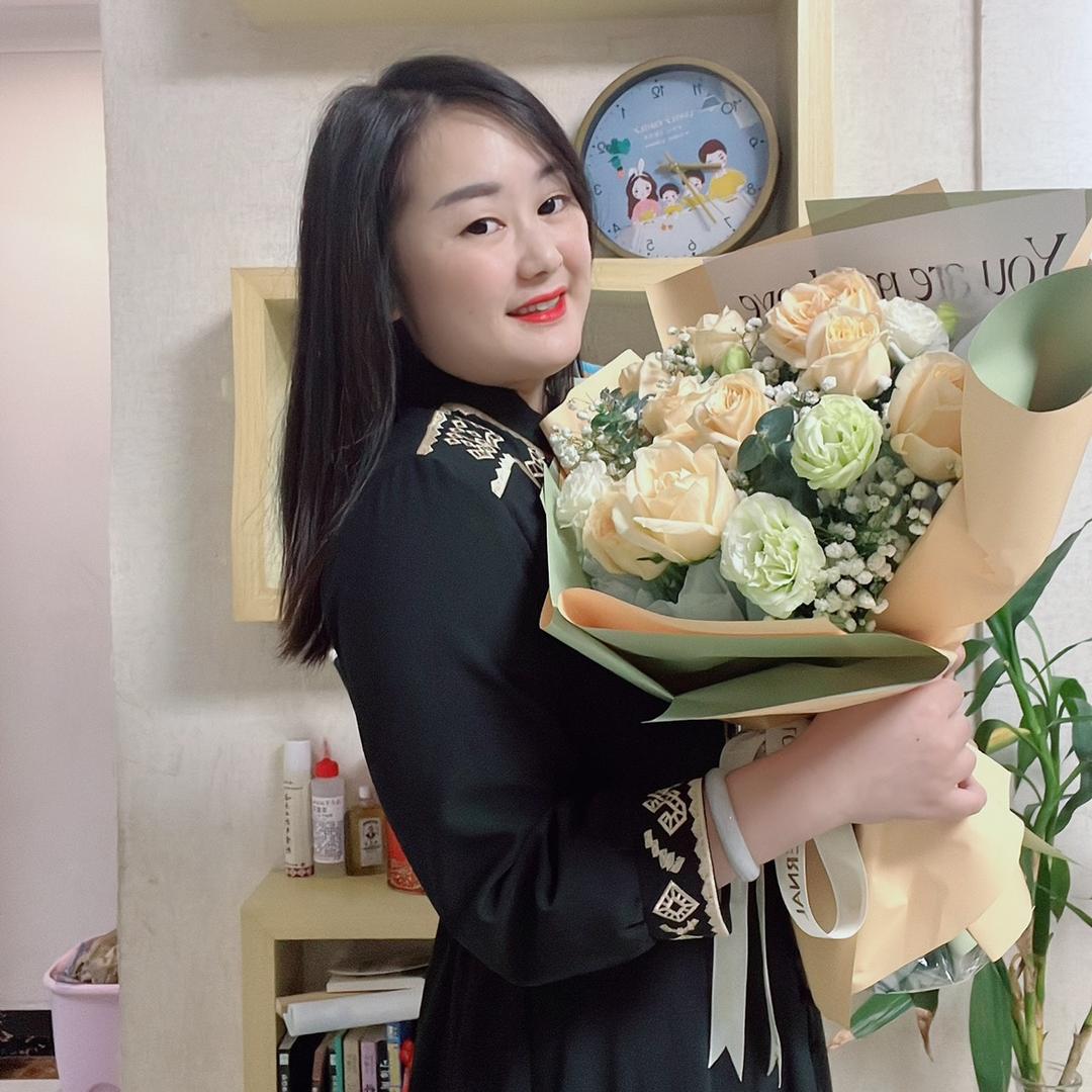 铱如谊大码女装