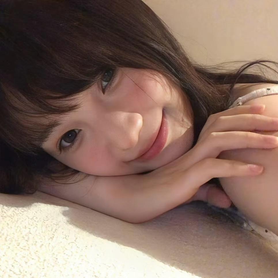 小Q.