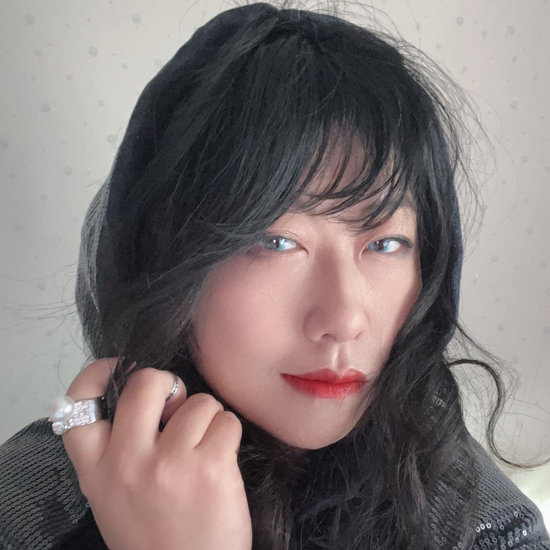 ♛囍滢莹 ｡◕‿◕｡