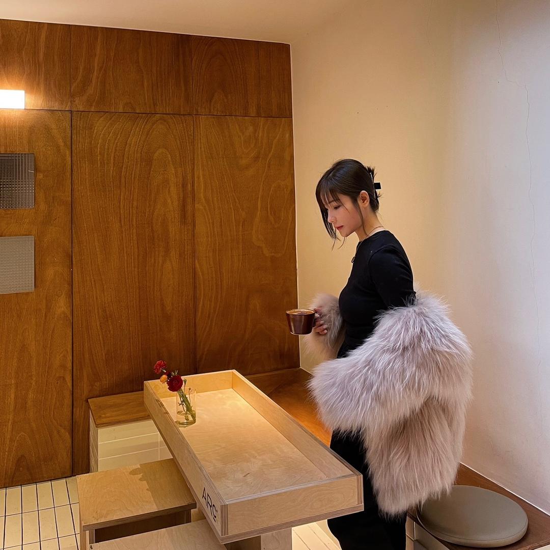 名 媛 社