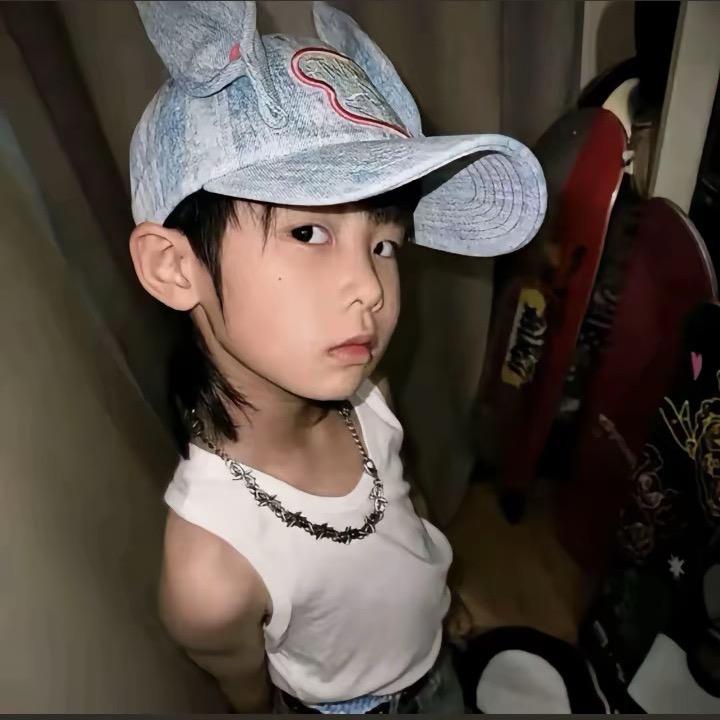 李浮秋