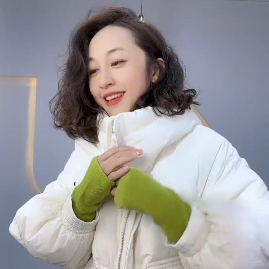 下关欧洲站女装店——2号直播间