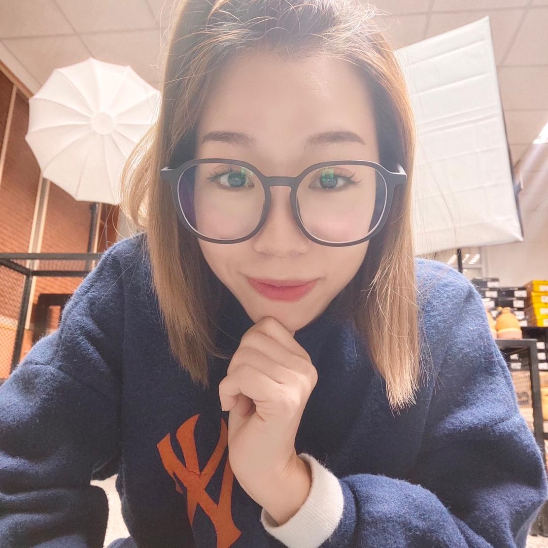 V V  叶