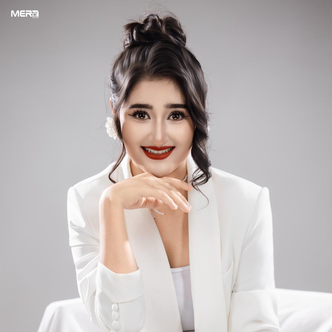 𝐴𝑚𝑖𝑛𝑎·🦋