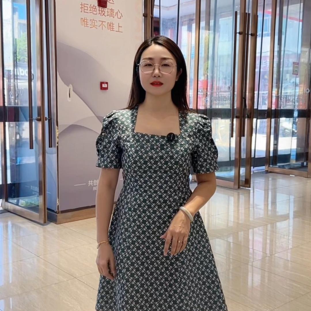 小菲带你游