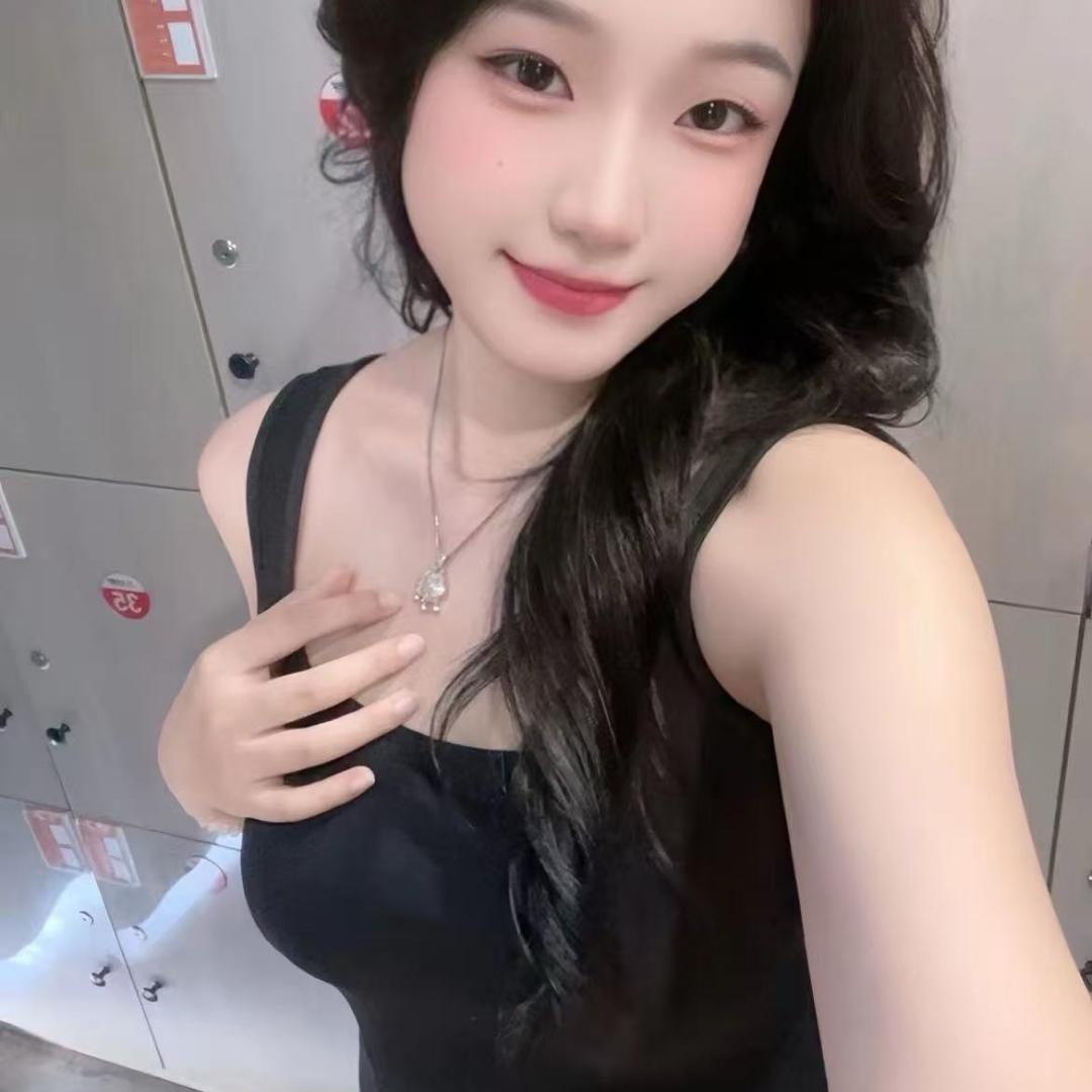 爱吃零食小丫丫🌙