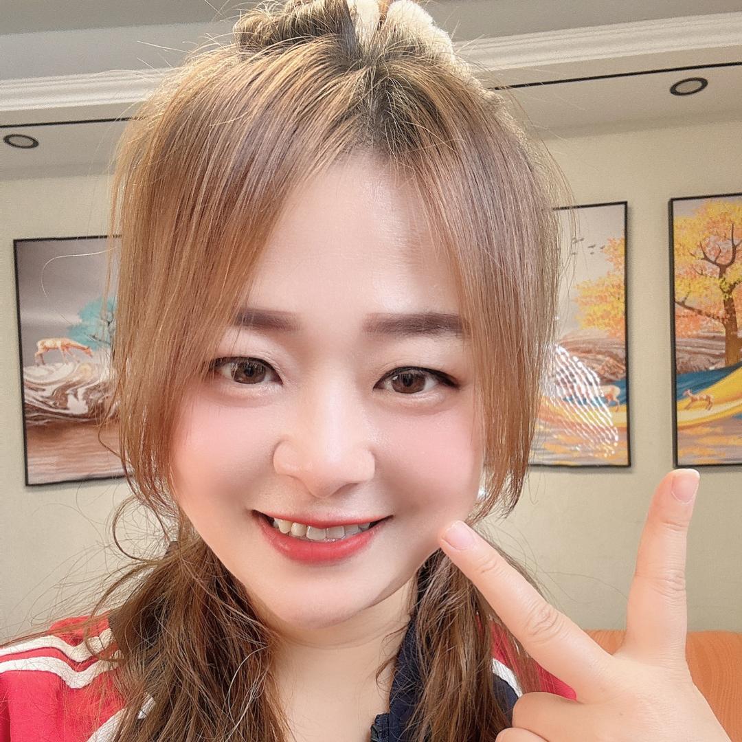 是李二妮呀