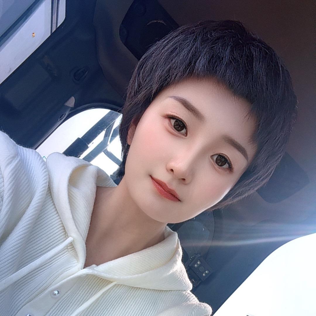 开挖掘机的媛姐