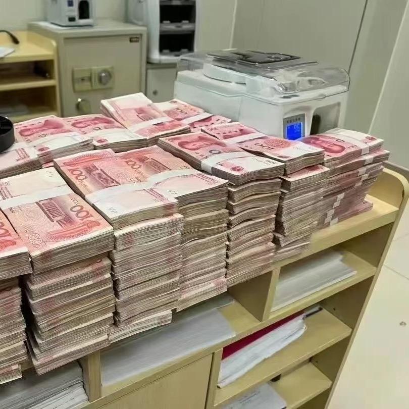 依梦服装辅料厂