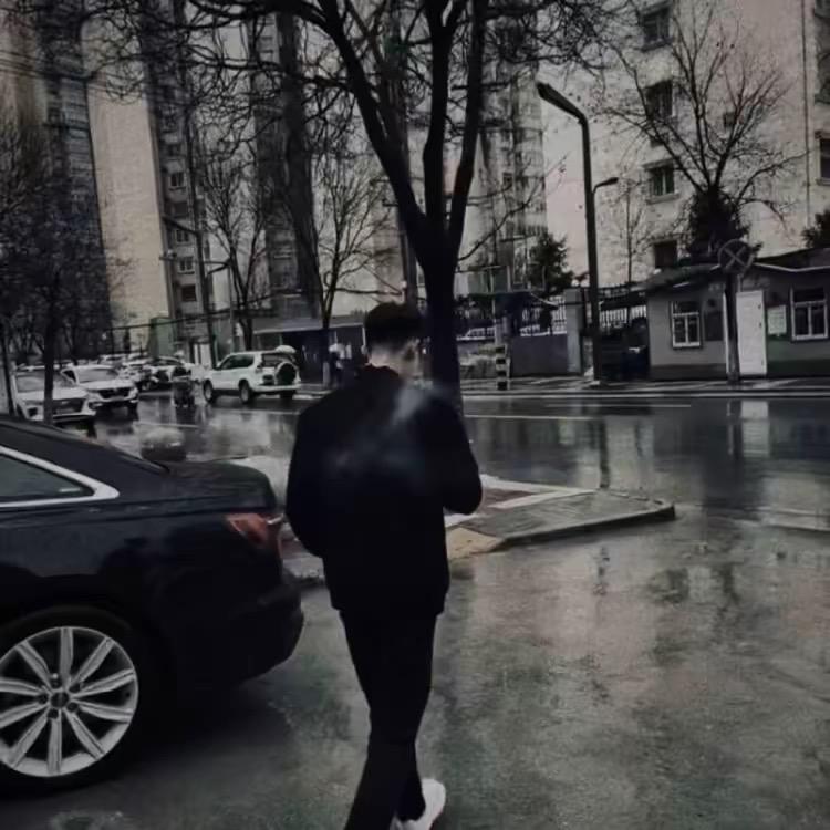 梦梵潮牌