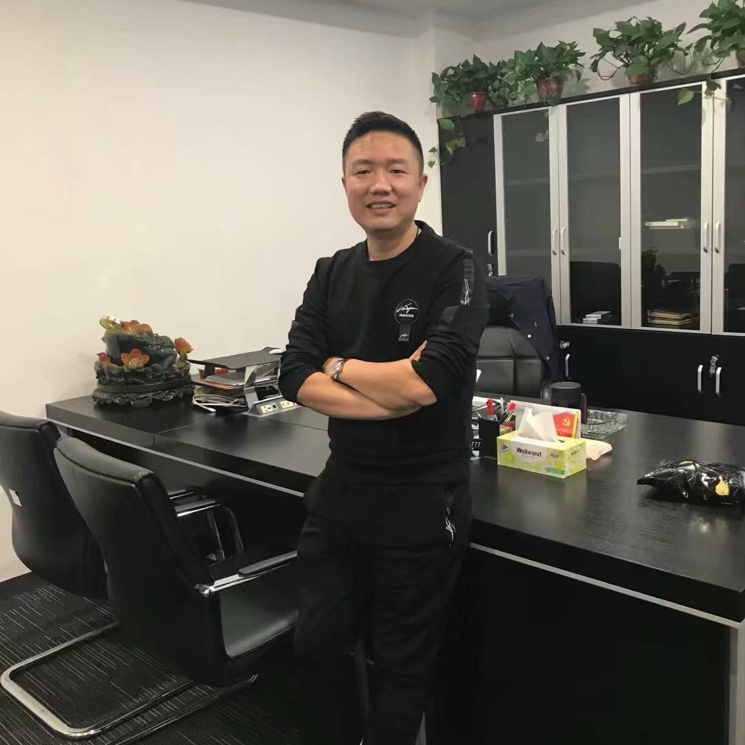 汽车圈点评人