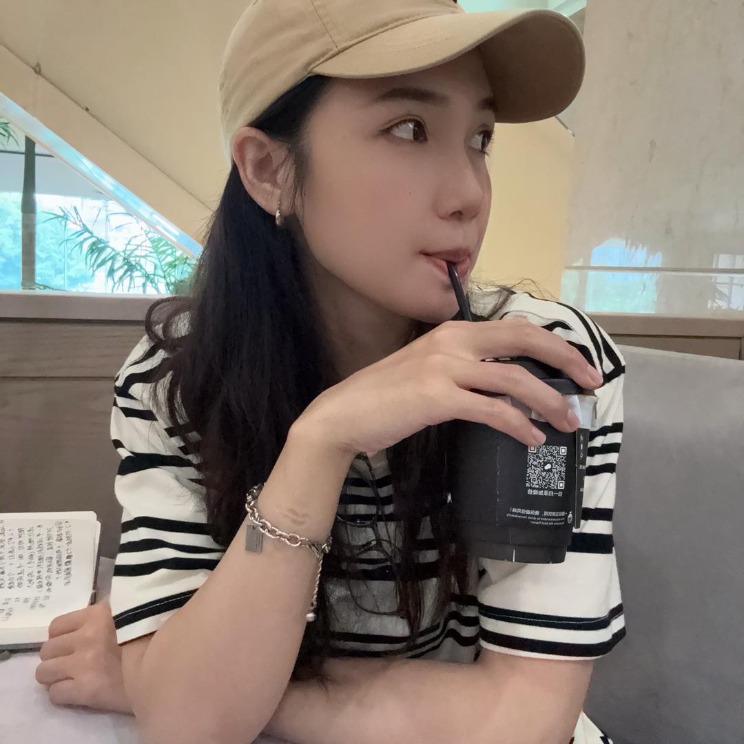 大师姐运动穿搭