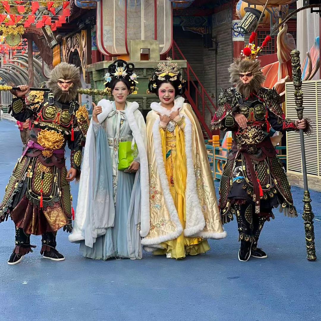 星空可穿戴婚庆机甲源头工厂