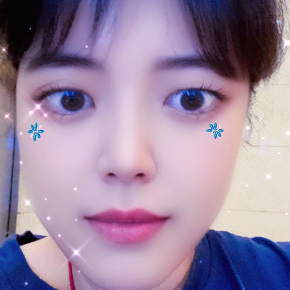 紫藤花老街旧巷