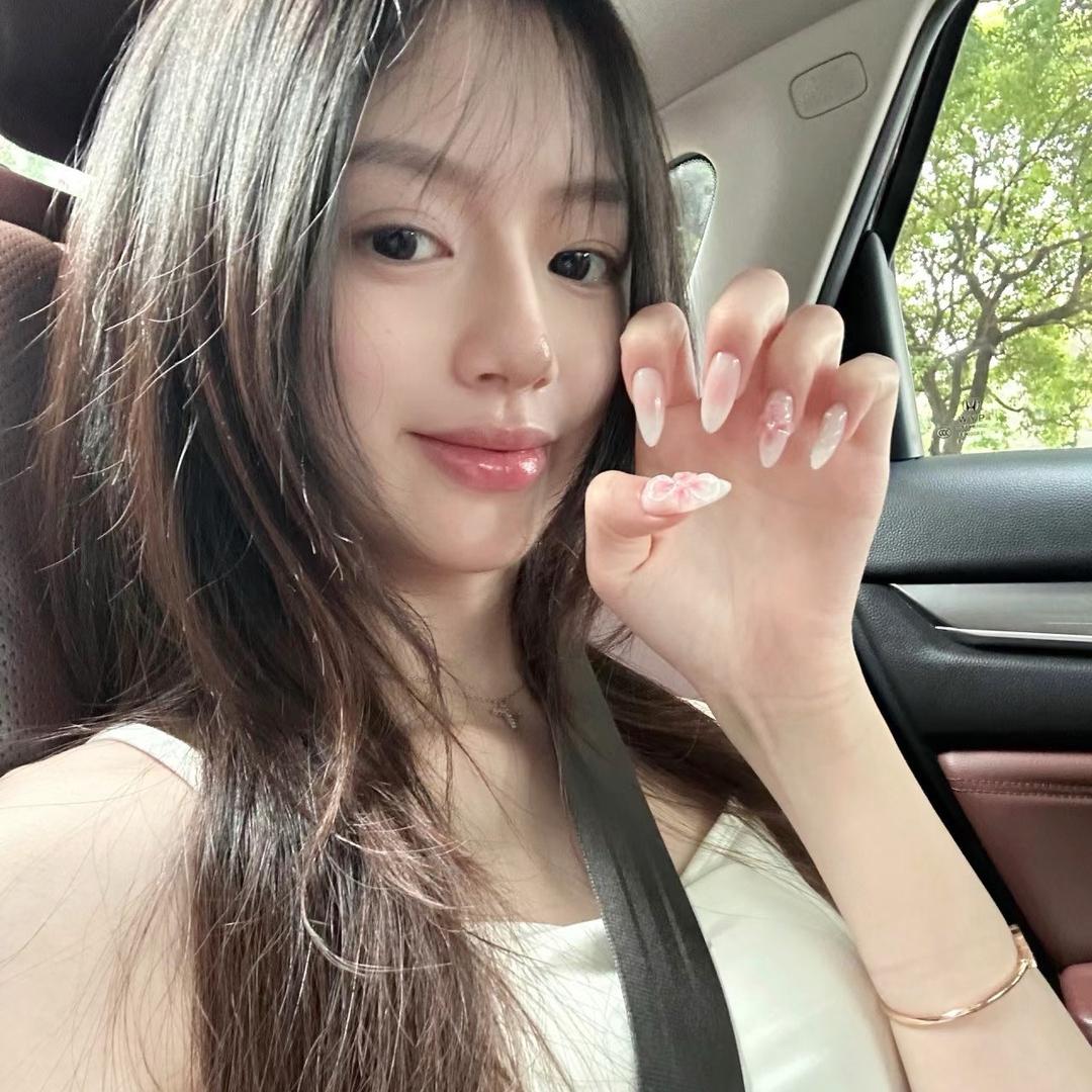 美少吕