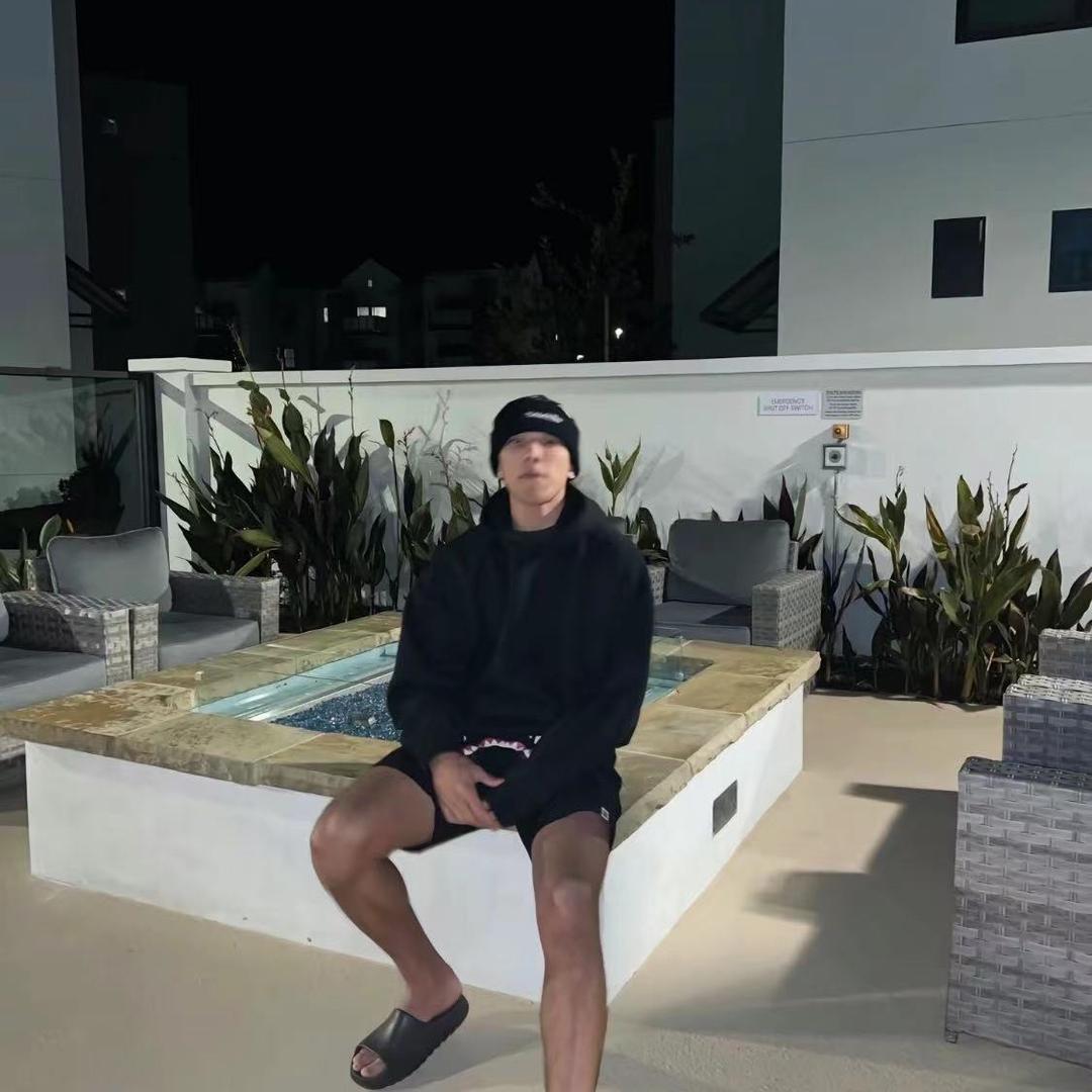 Mikey_Y