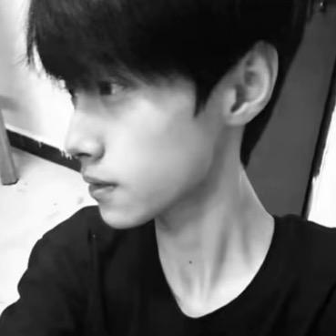 一觉睡到小时候.