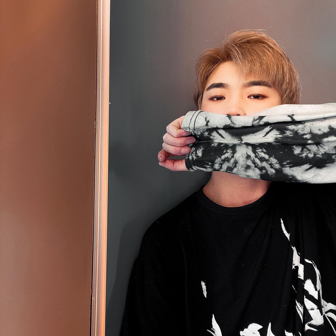 新区男士发型师Kimi