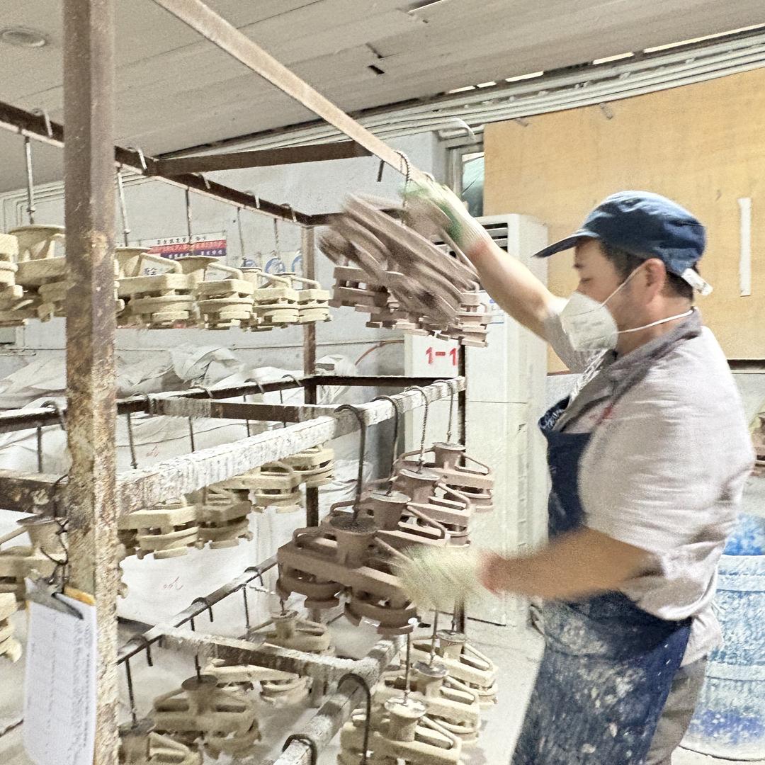 成阀精密铸造小杨