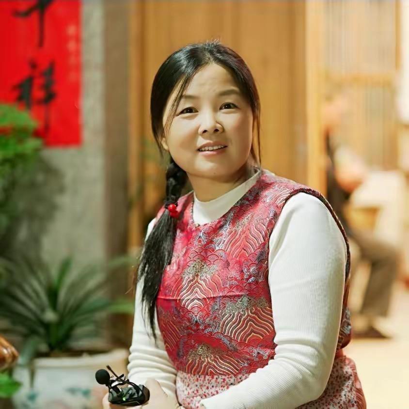 罗板娘土特产(莲芯花园店)官方号