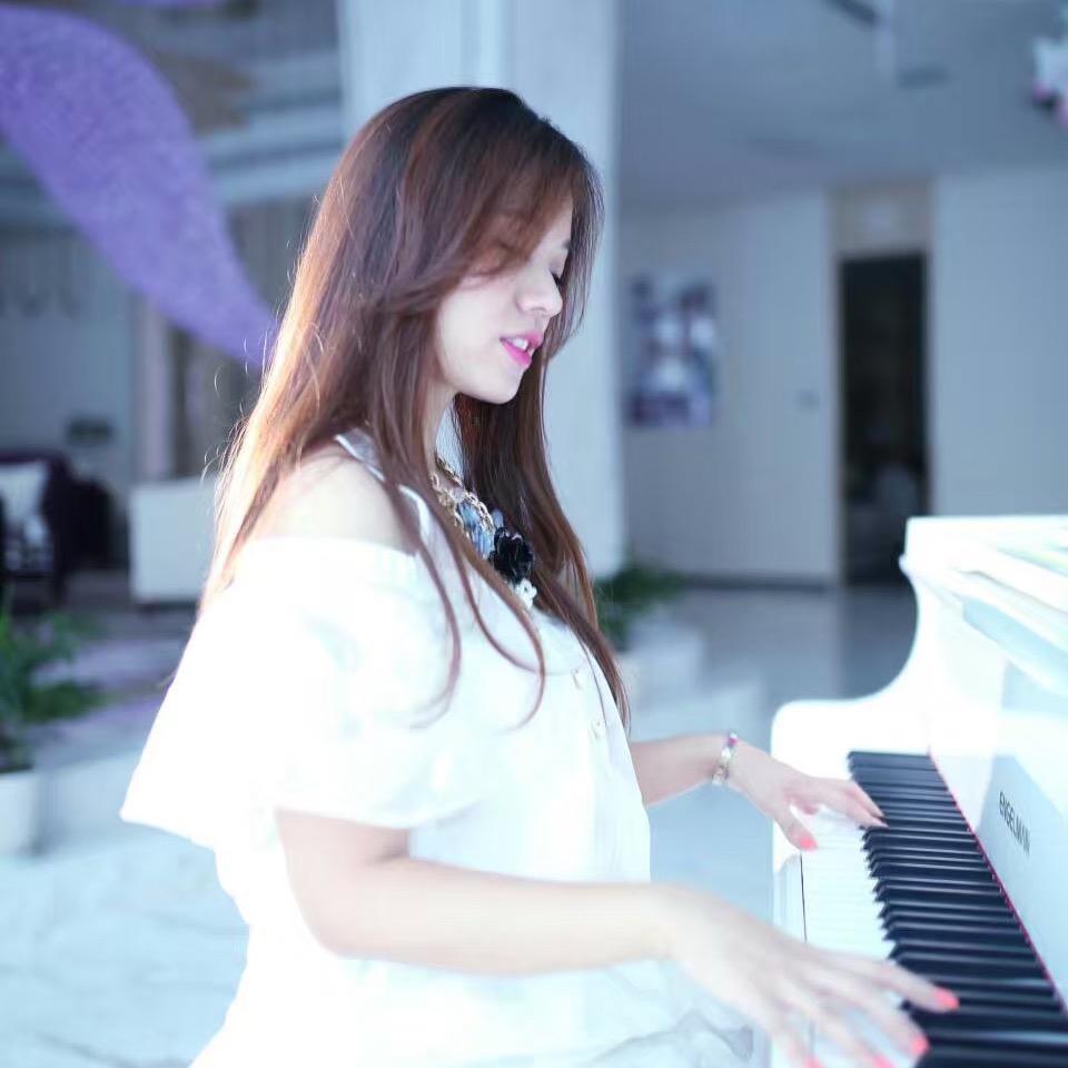 手绘小姐姐黎婧