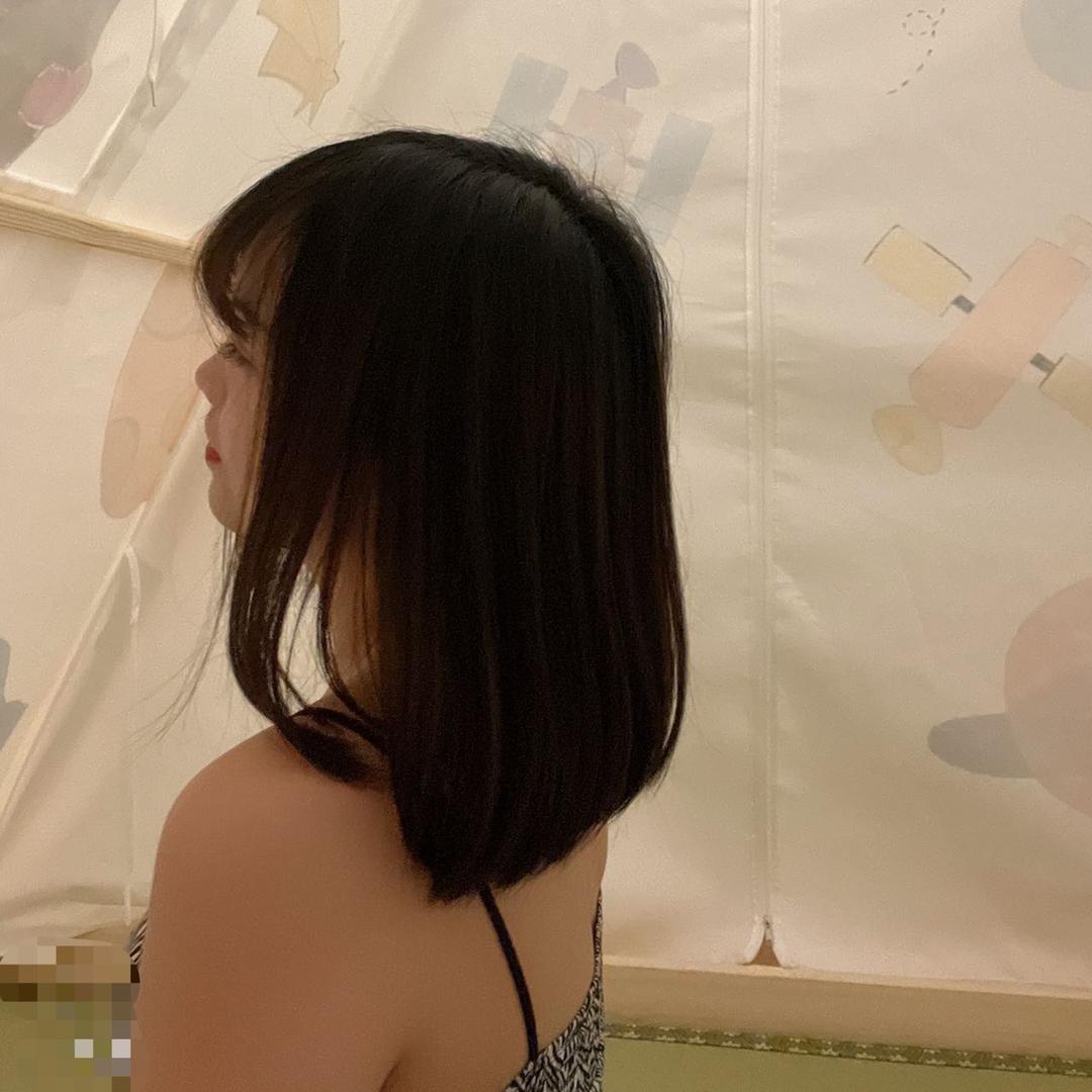 彩红小姐姐