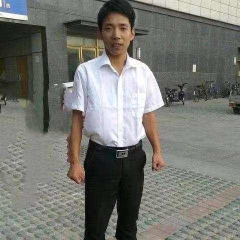 小李教练回村养鸡