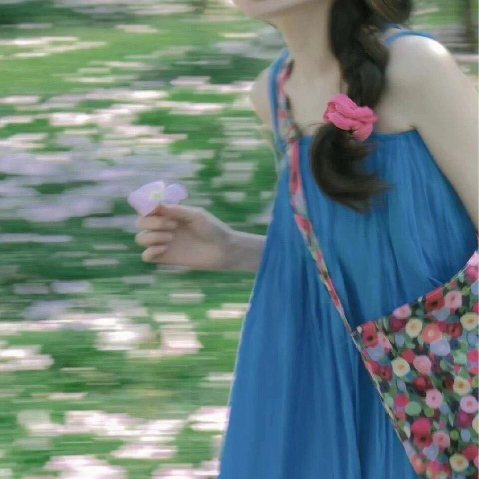 我勒个逗逗逗