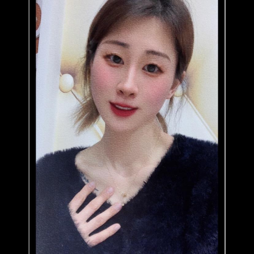 菲菲cui