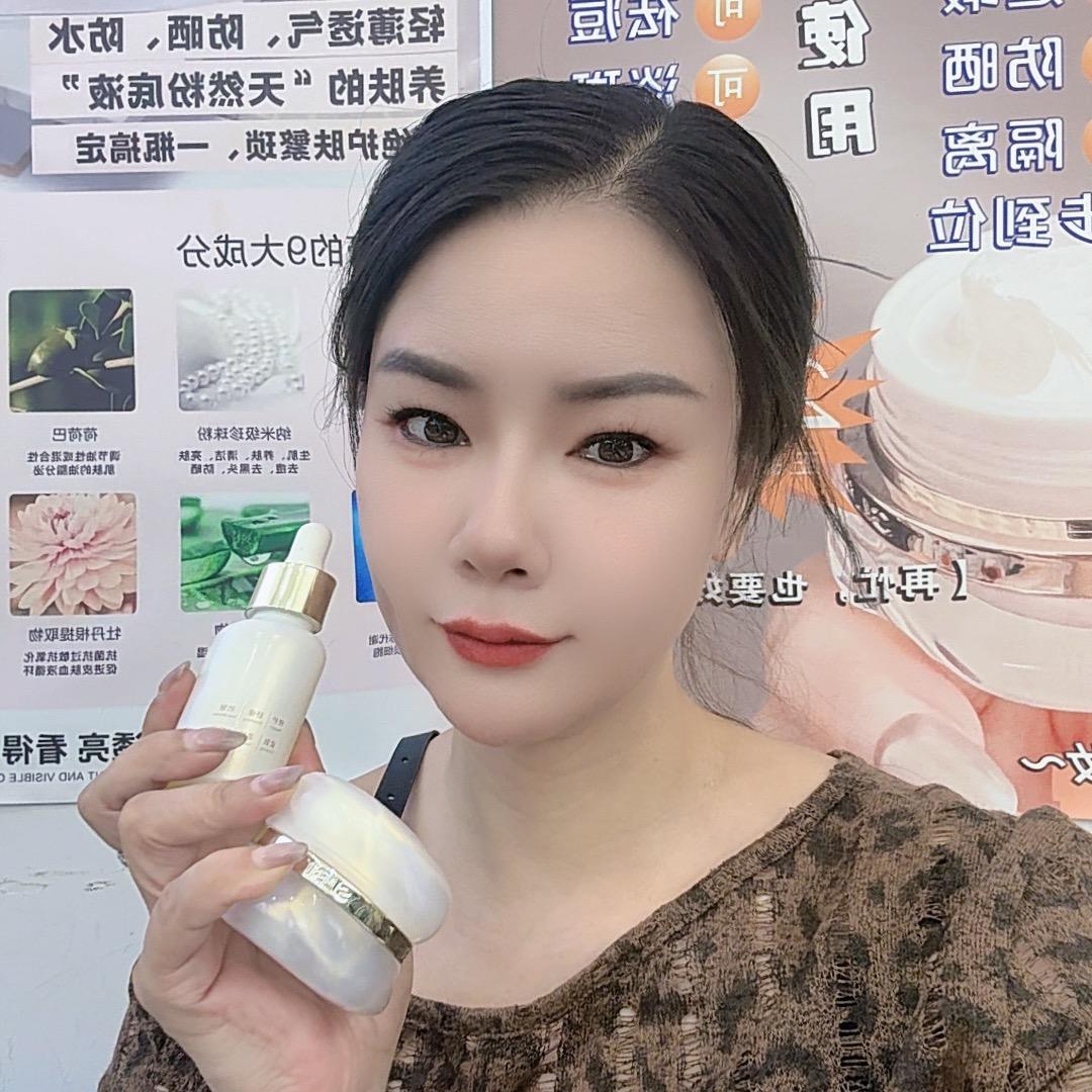 爱莲潮款女装（龙妹）