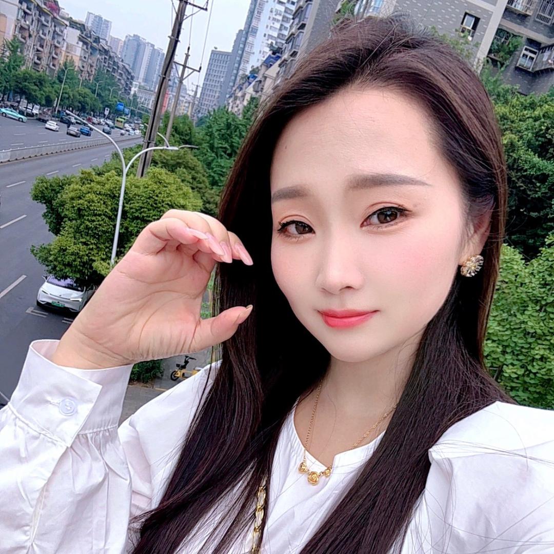 露雅