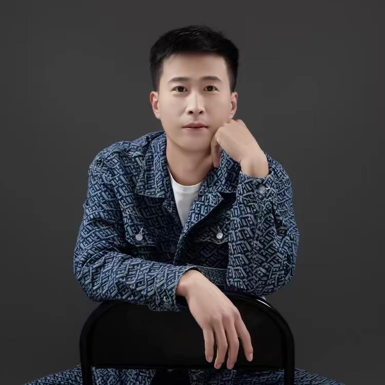 东北亮子一往直前