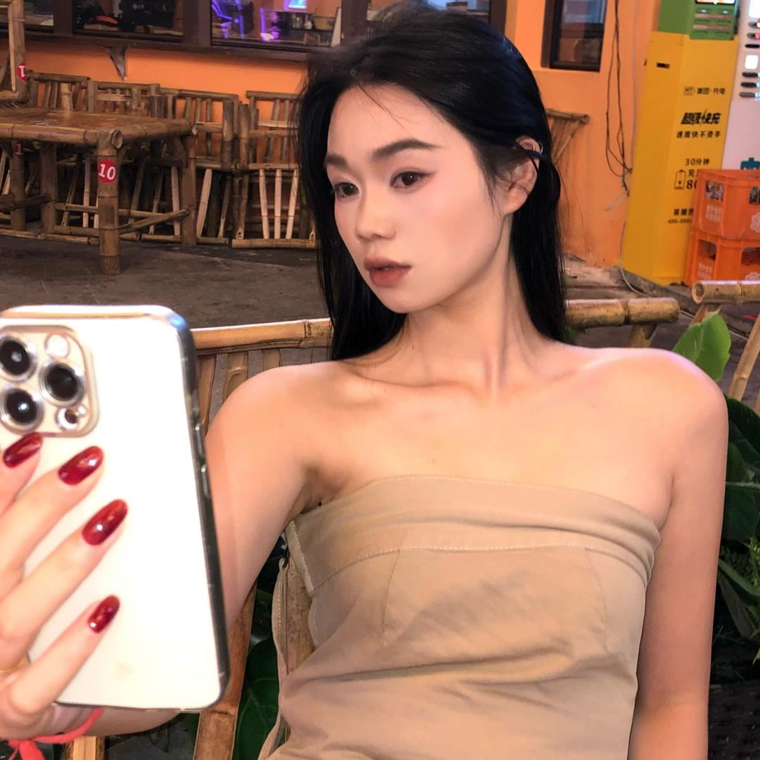 请叫我大表姐²¹¹