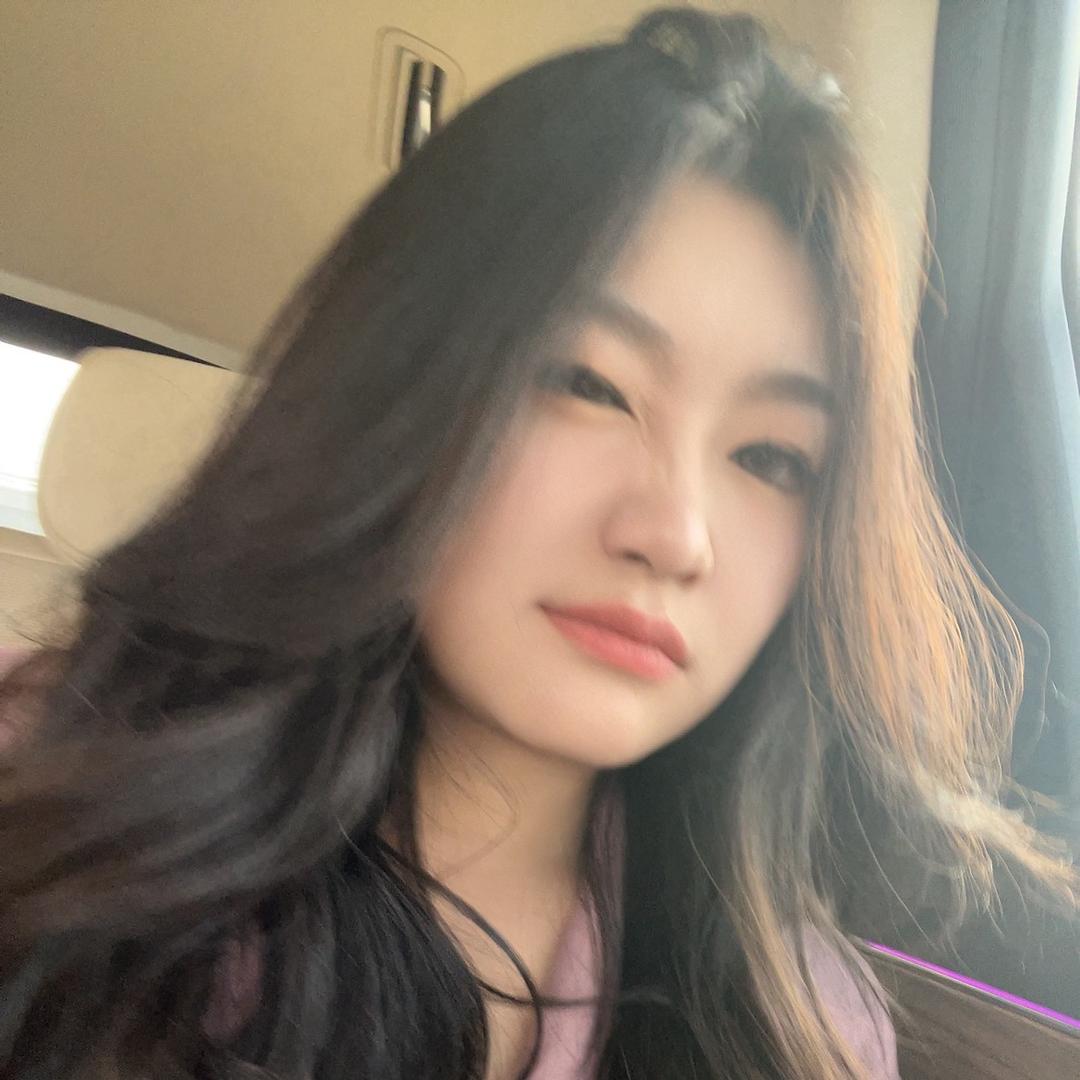 打呼噜的奥黛丽赫好看