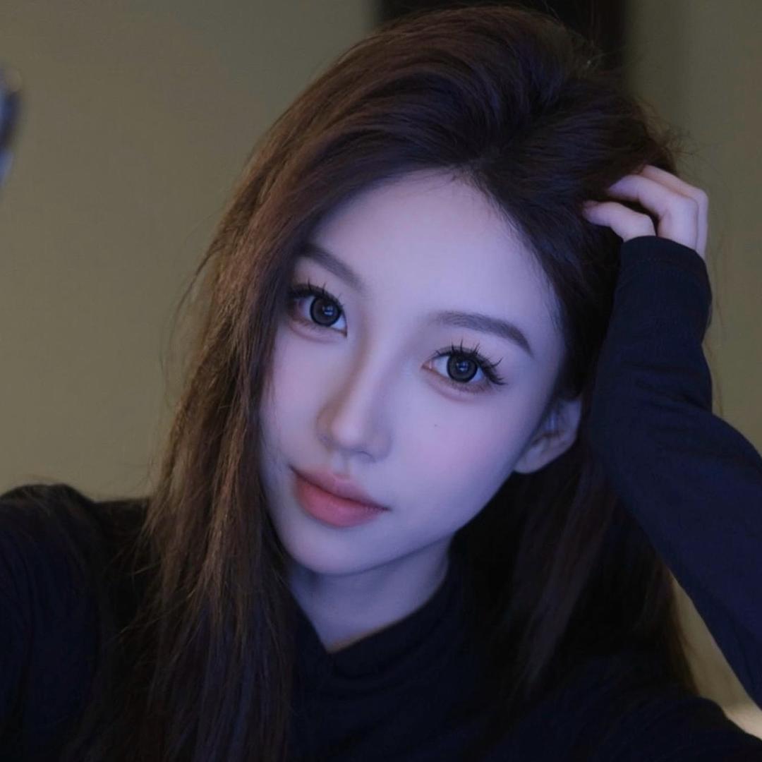 小彤彤无所不能T·_·T•L💫
