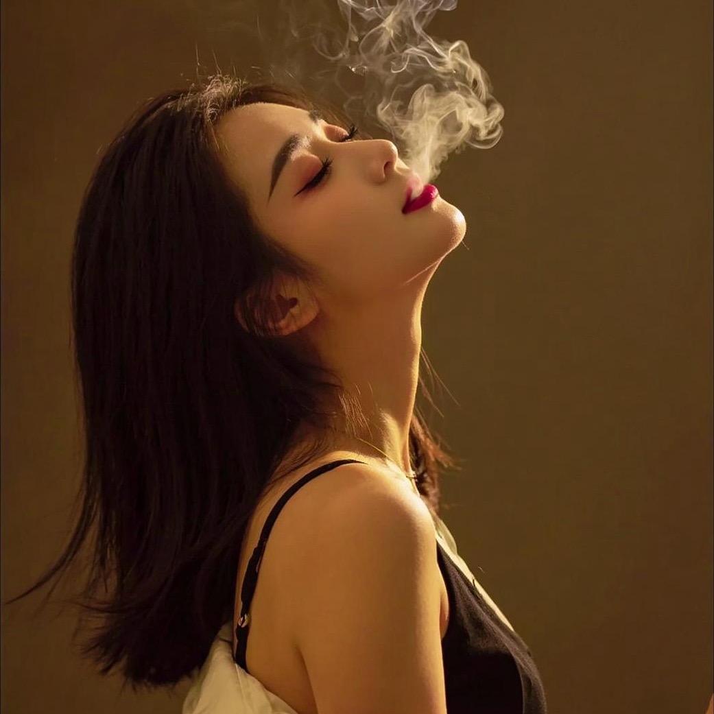 “秋风檀落叶🍂”