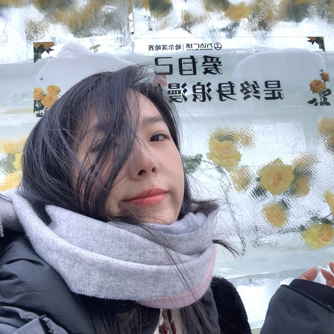 阳光下的菇凉