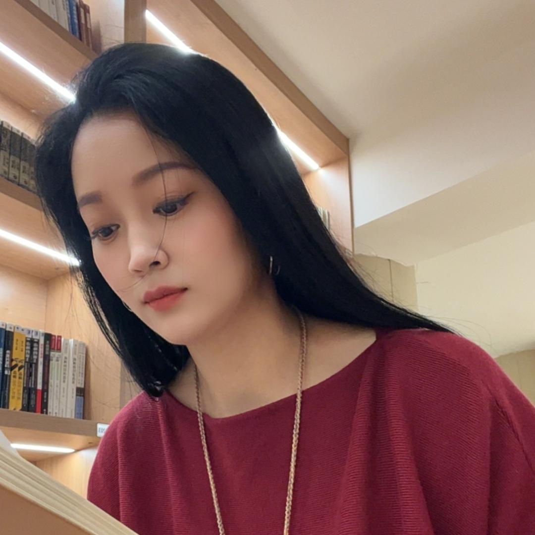 微醺后的女人