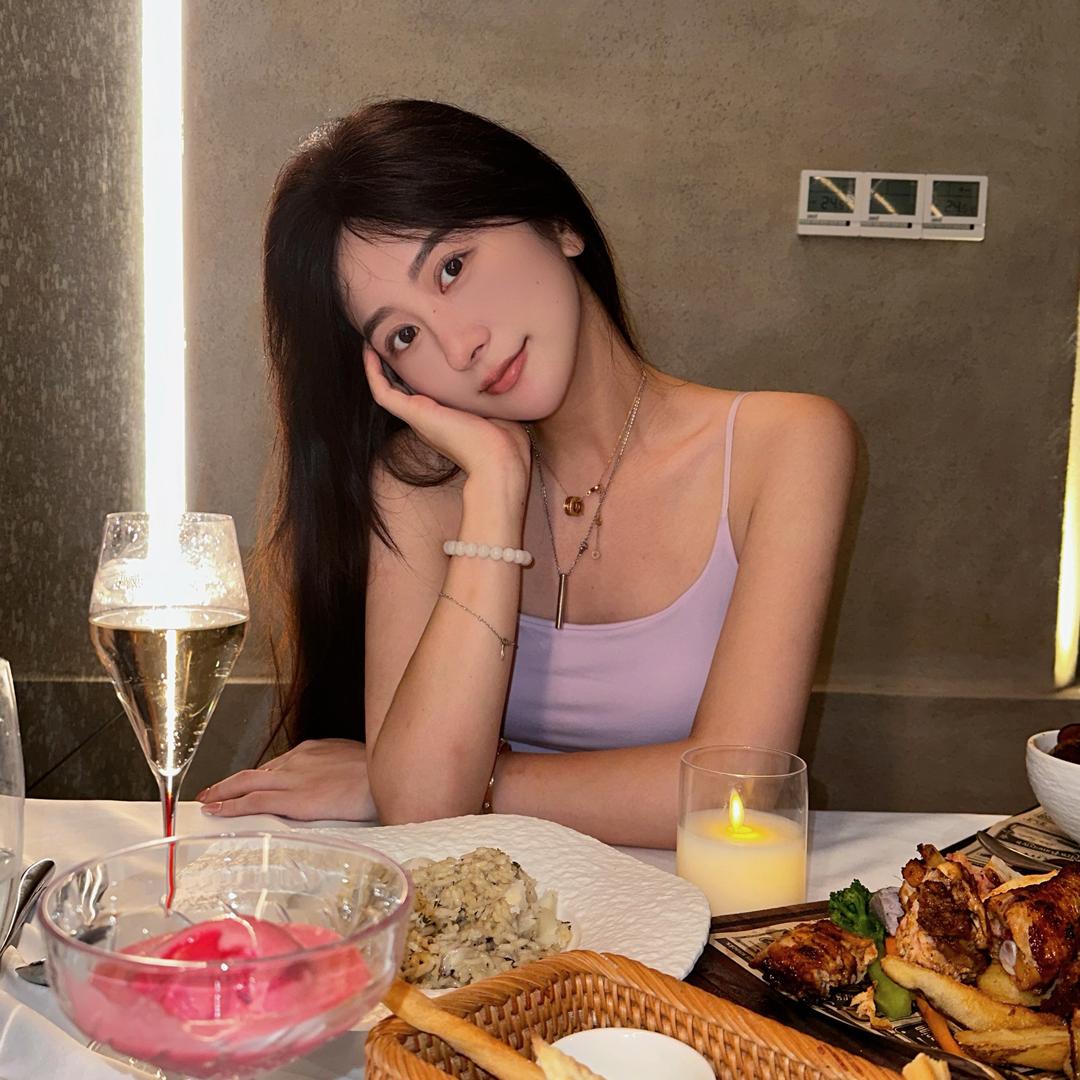 彤彤子