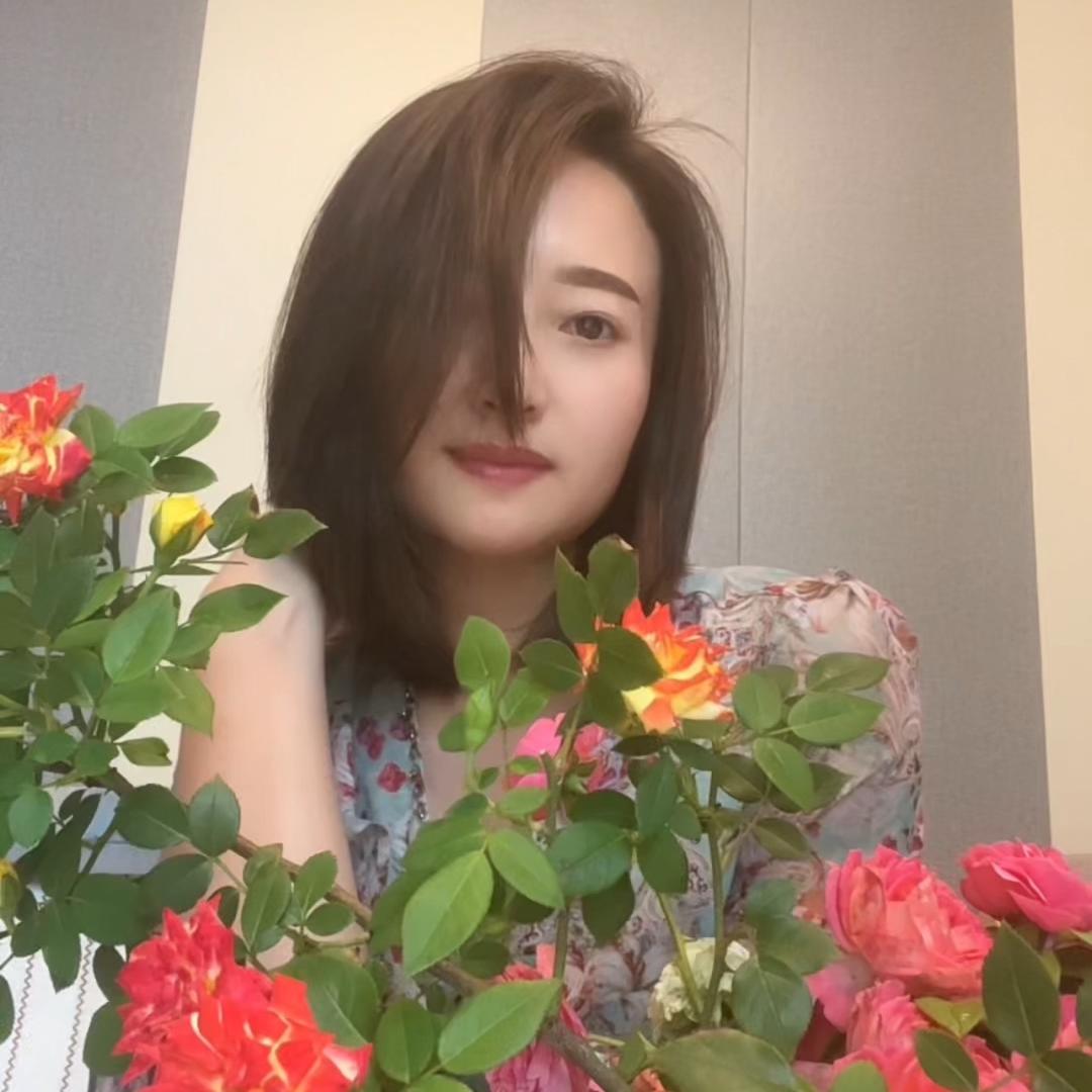 郝英