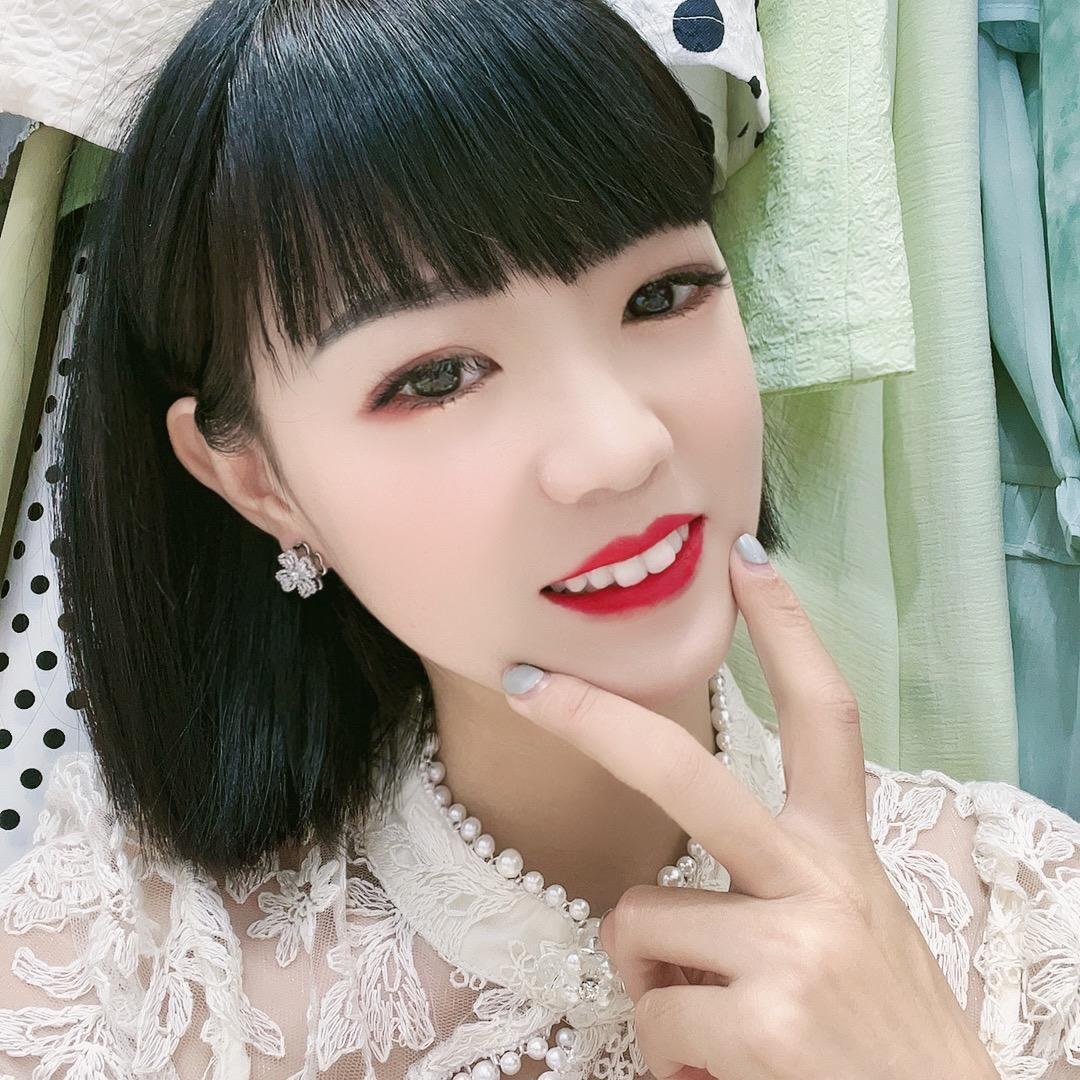 丹丹成都荷花池批发精品女装