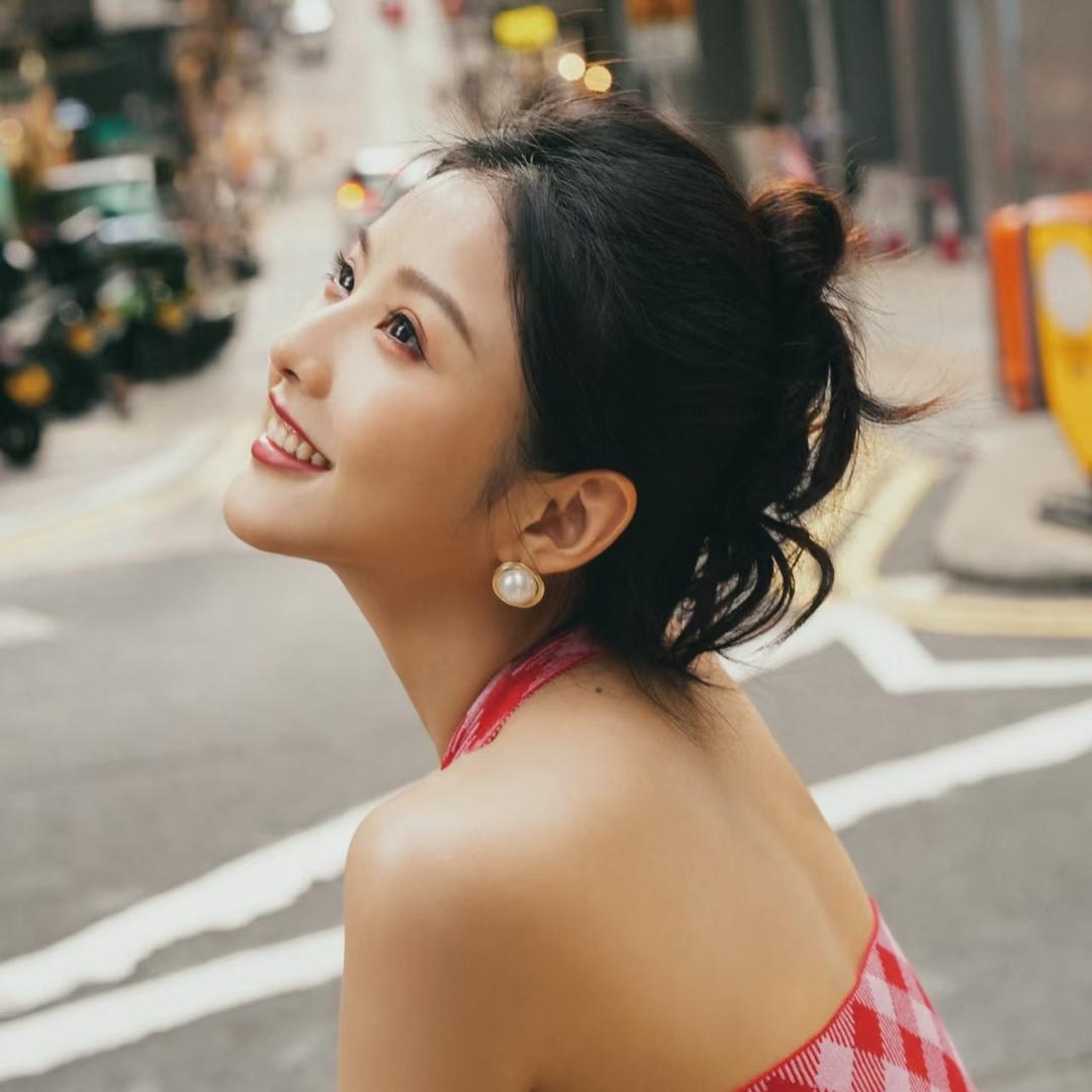 小BEE充电了吗