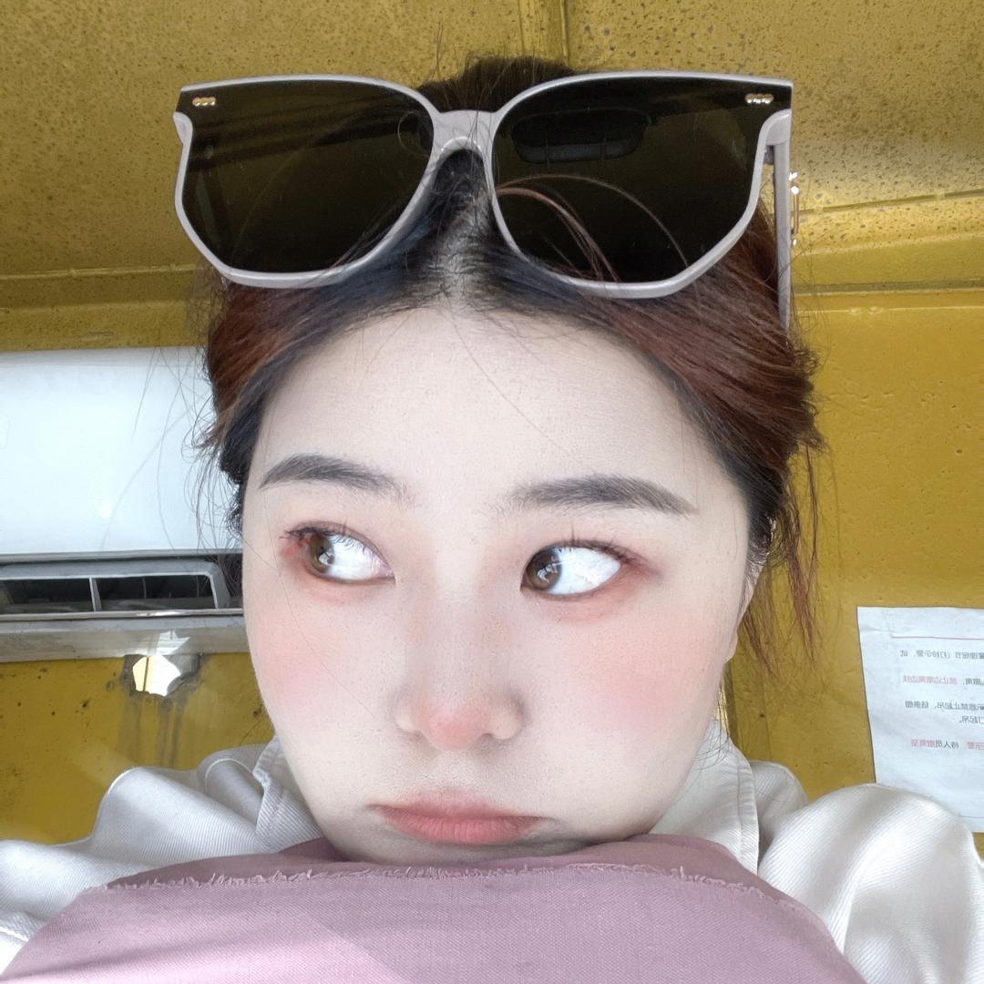 莓泥不行ʸᵃ.ʚʕ̯•͡˔•̯᷅ʔɞ