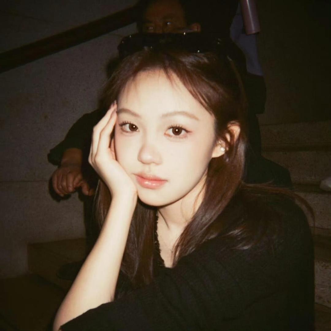啊莹-