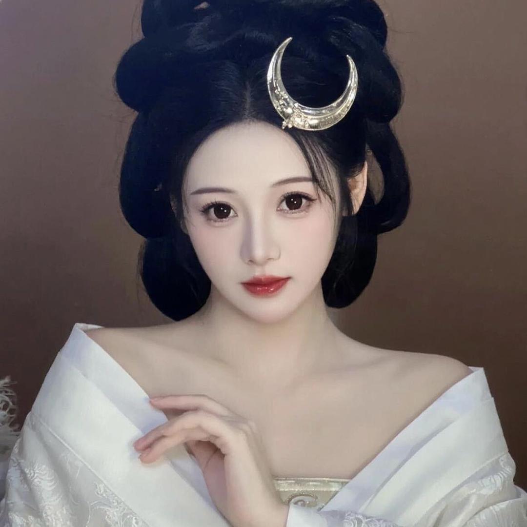 酒窝美儿