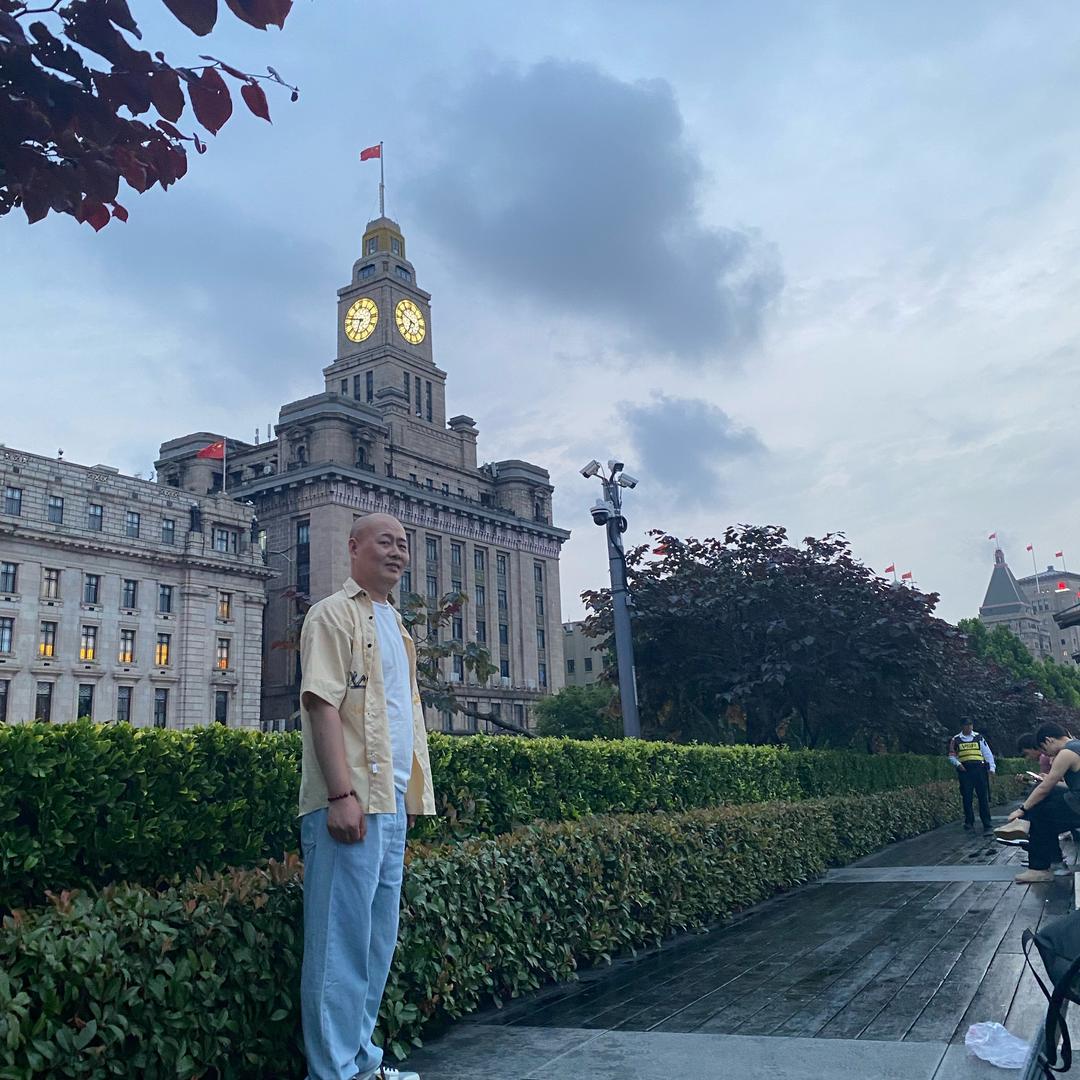 🚬ঞৣ᭄ꦿ꯭一介俗人ꦿ᭄💞