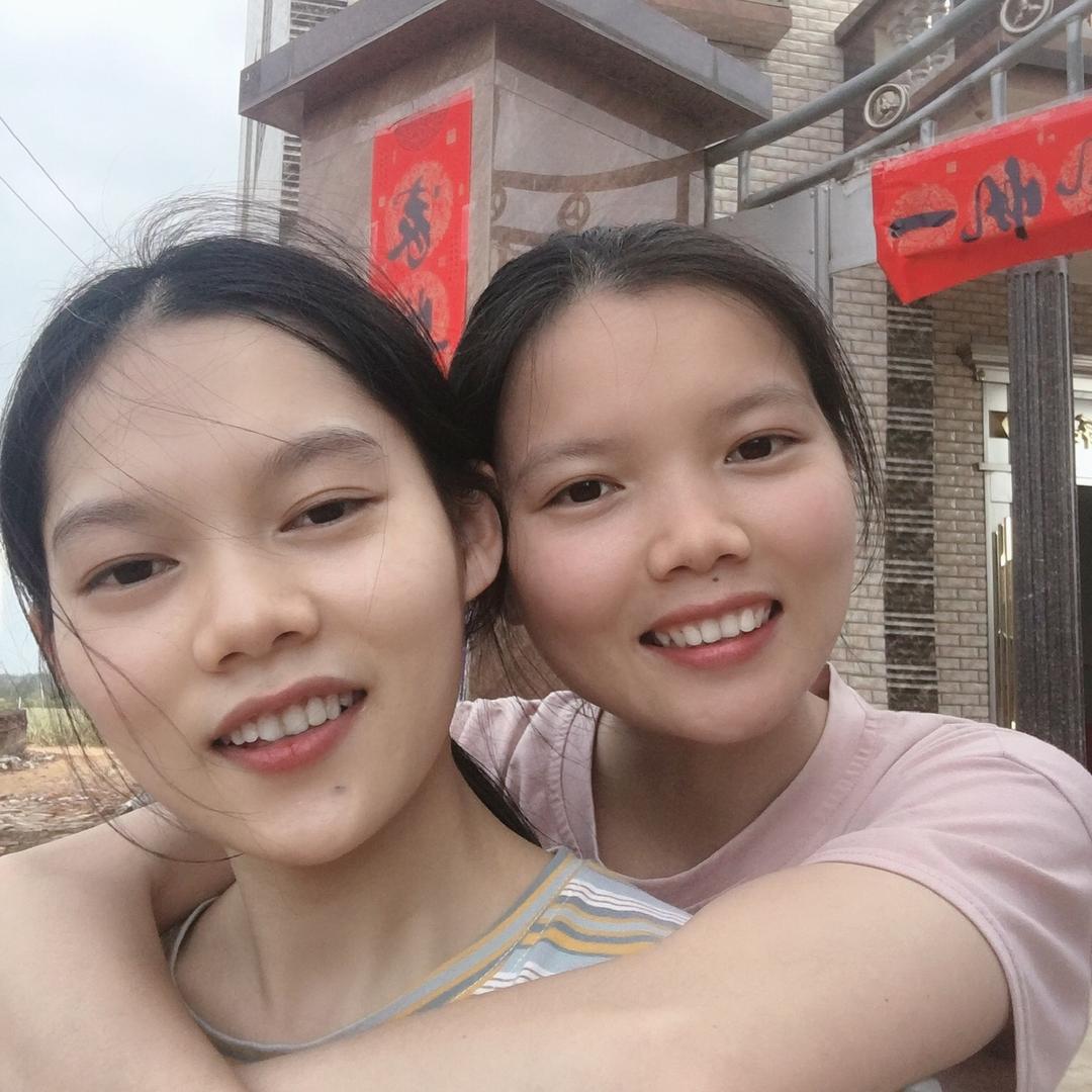 小何同学👩‍🎓^_^