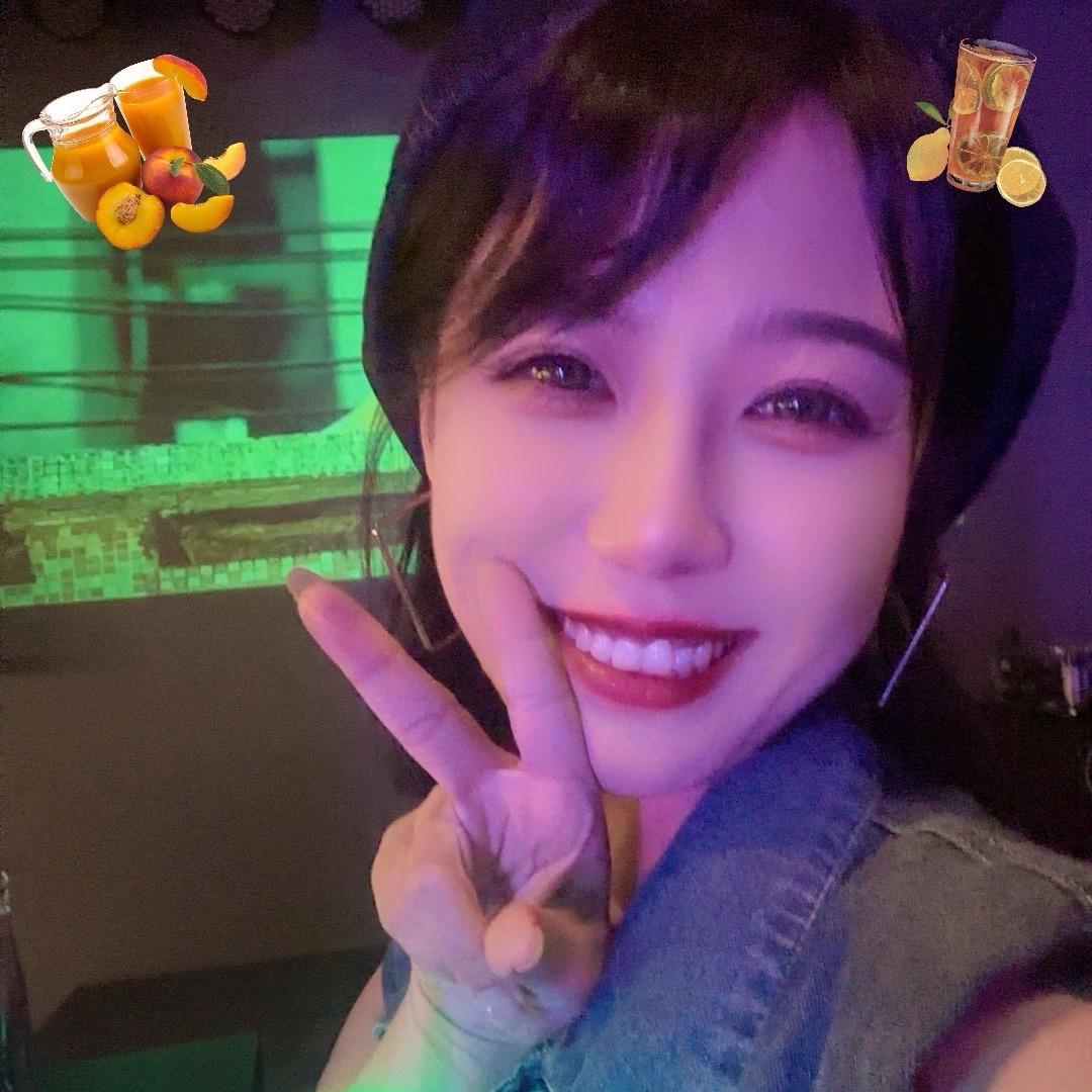 张哼哼💯