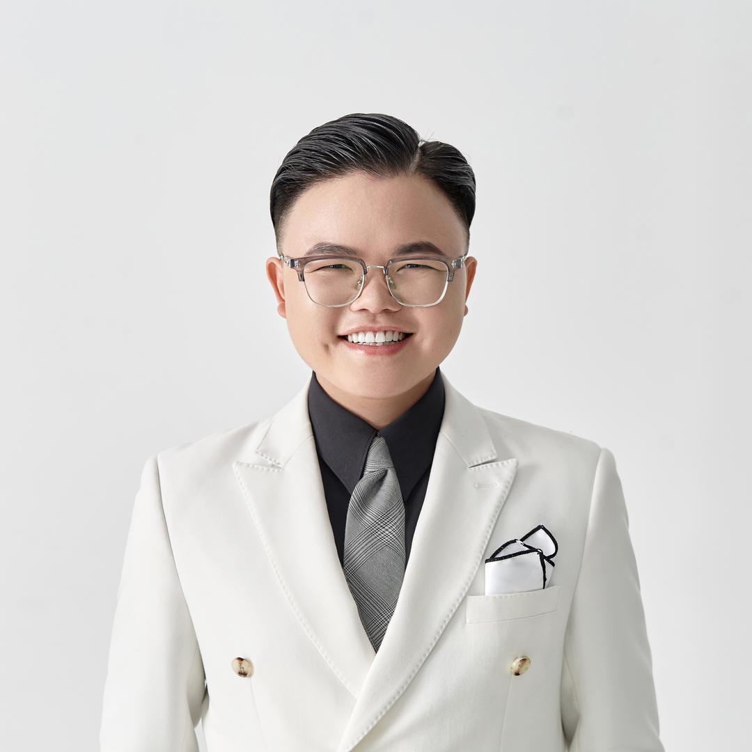 泗阳小龙哥.